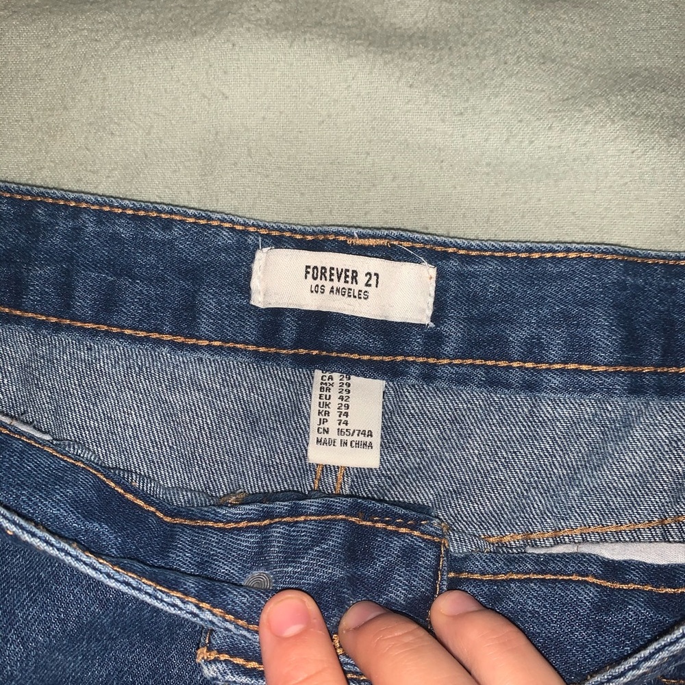 Shorts - Picture 2 of 3